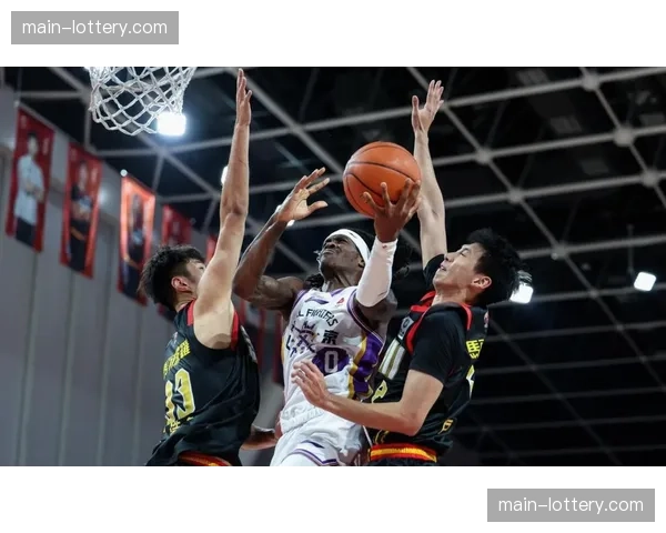 北京边缘球员张鹏珲范子铭，危机时刻战术价值凸显